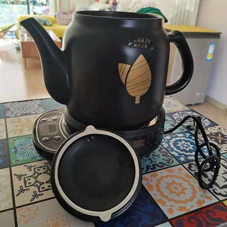Ấm sắc thuốc Bear HTM-4H40X 4 Lít chỉ với một nút bấm bạn sẽ có ấm thuốc an toàn hiệu quả Ấm sắc thuốc Bear HTM-4H40X 4 Lít chỉ với một nút bấm bạn sẽ có ấm thuốc an toàn hiệu quả